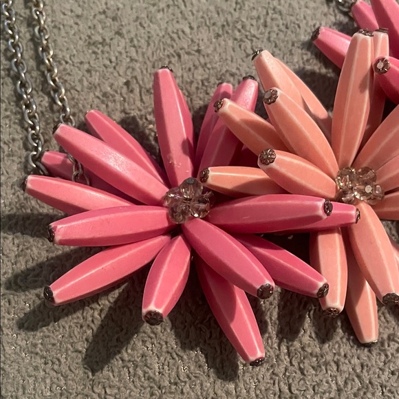 Pink and Peach Floral Necklace - Picture 2 of 4